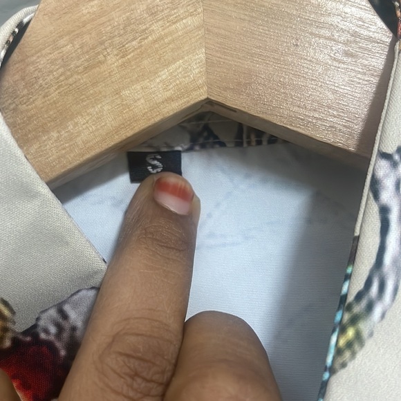 A floral printed full sleeves shirt - Picture 6 of 6